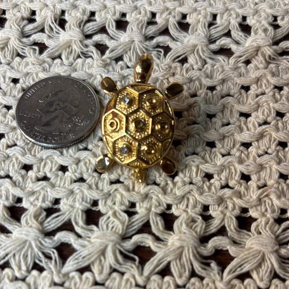 Vintage Christian Dior Turtle Brooch Gold Figural Designer Pin | AS-IS - Picture 7 of 9